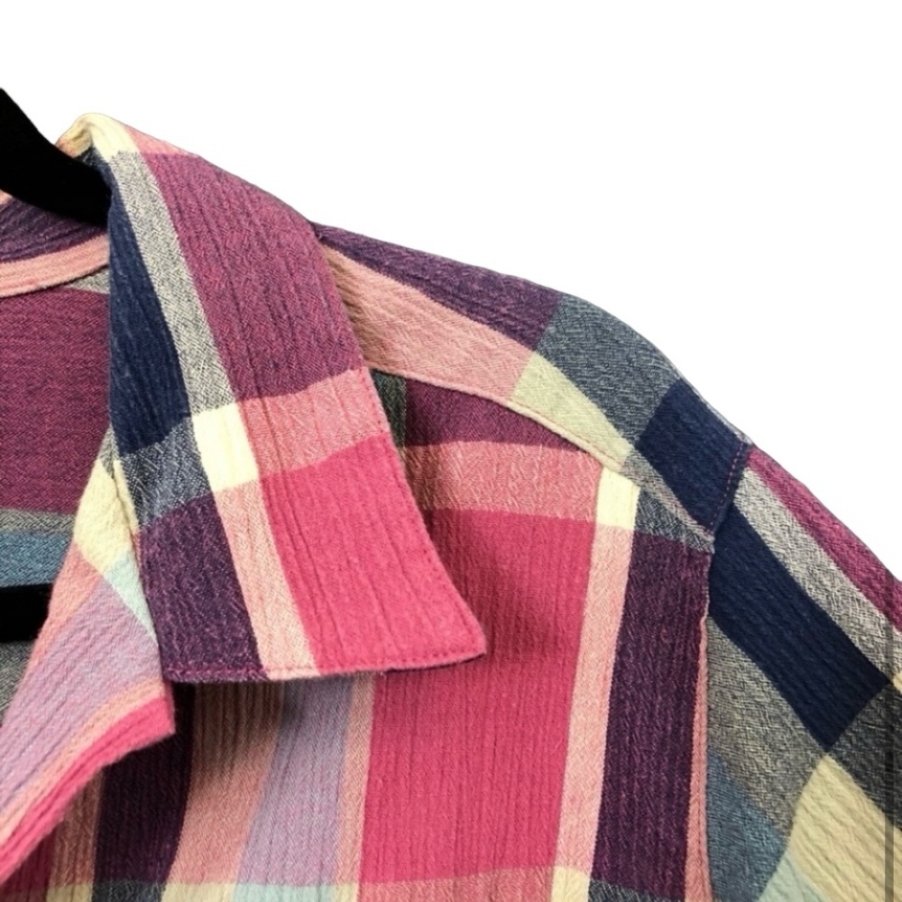 Vintage textured pink plaid short sleeve button down shirt - Picture 7 of 8
